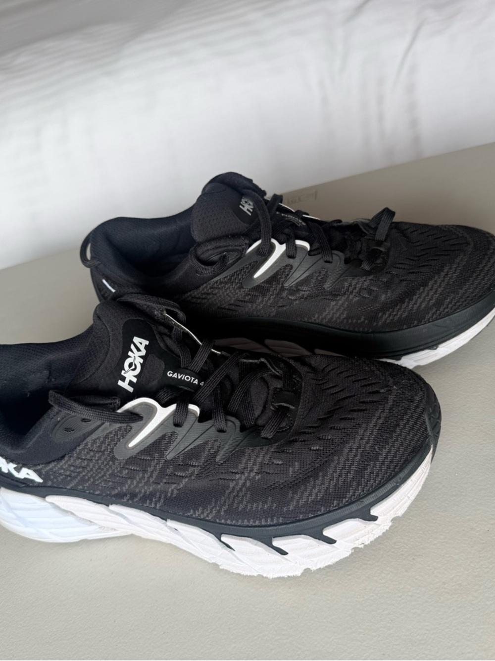 HOKA - Gaviota 4
Women Size 9.5